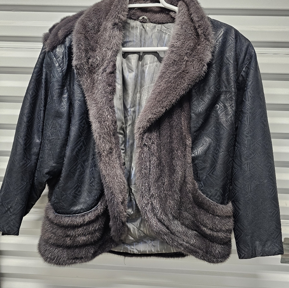 ELEGANT LUXURY GENUINE MINK FUR,SOFT EMBOSSED LEATHER JACKET SIZE: LARGE-1XL-2XL - Picture 9 of 9